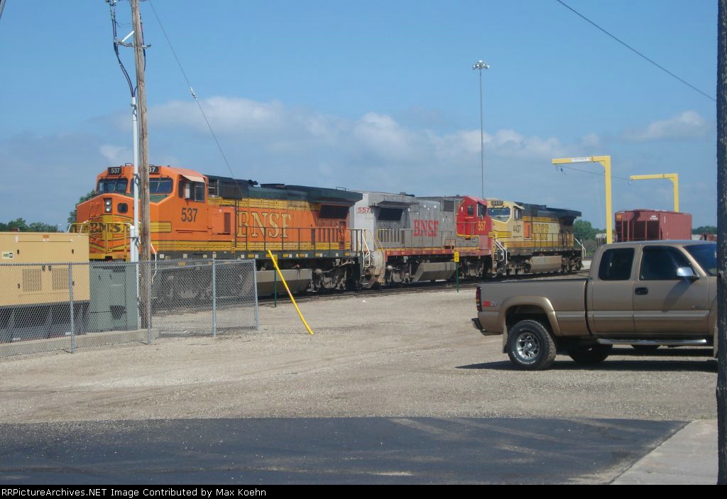 BNSF 4437